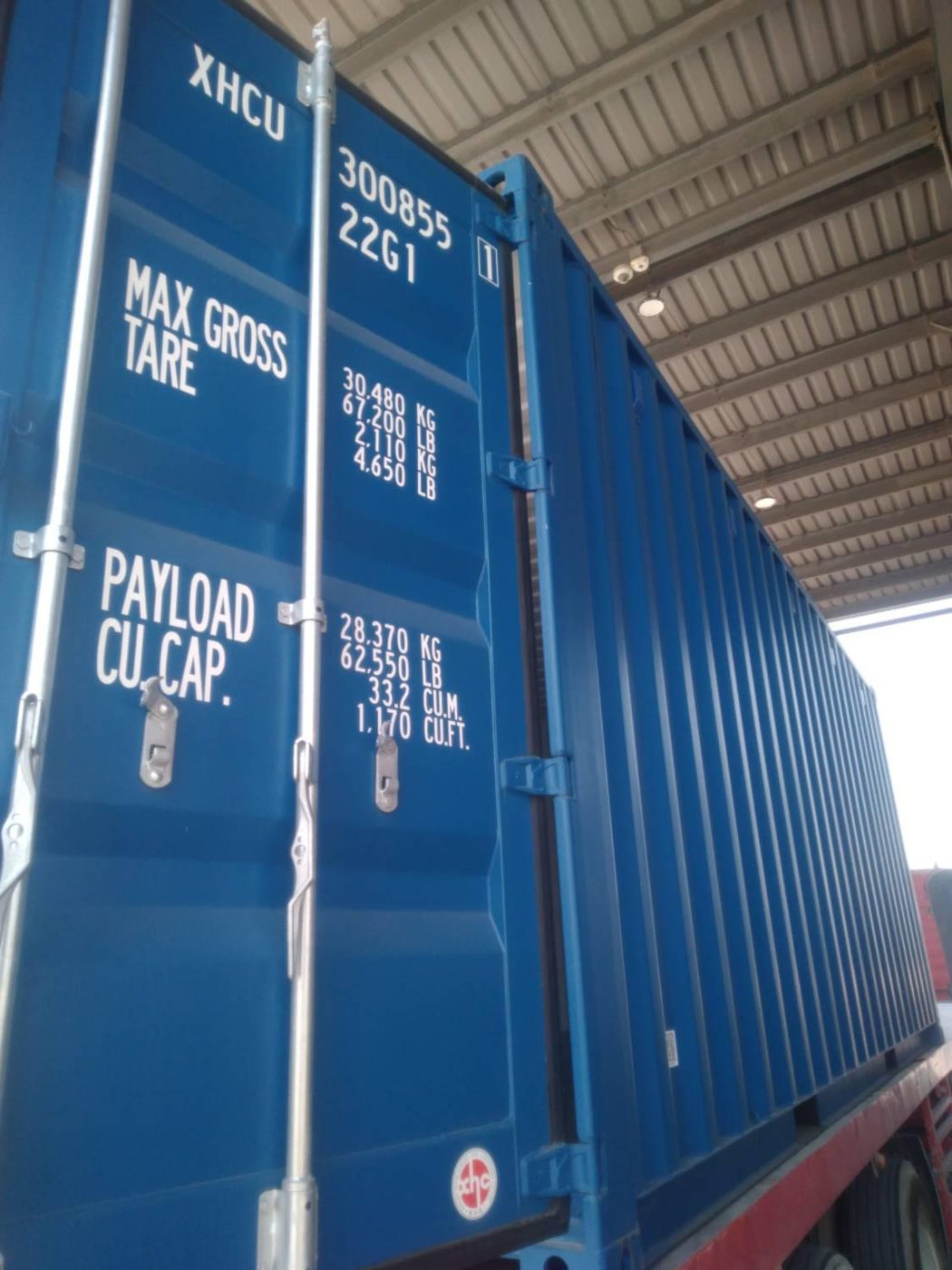 Door end of a new 20ft container showing max gross, tare and payload markings